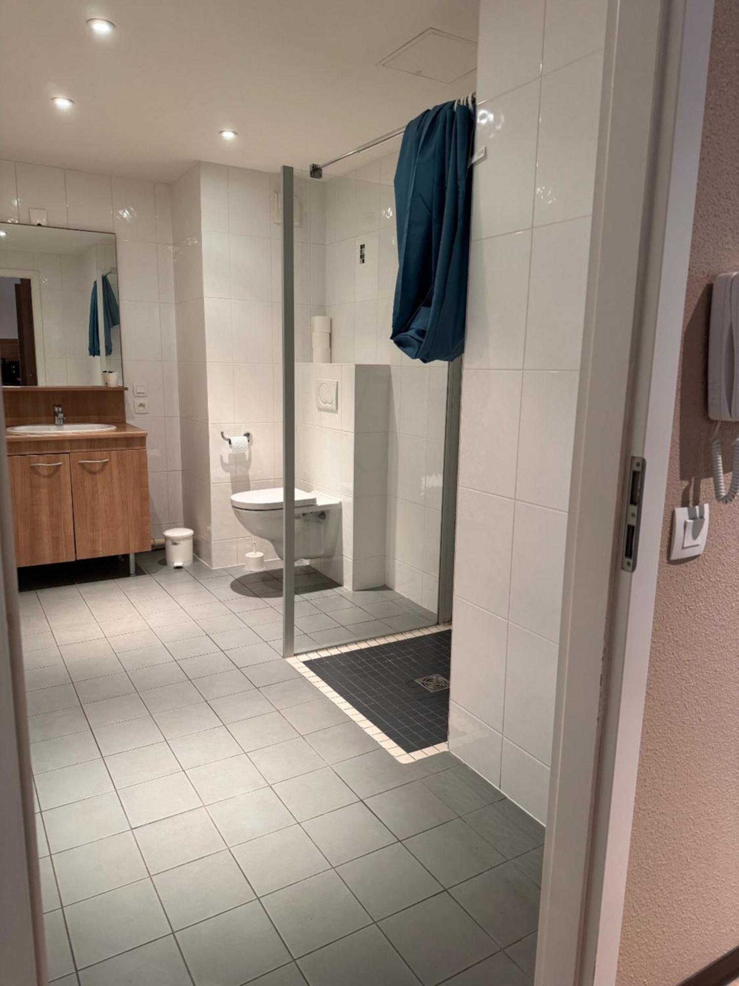 Kosy Appart'Hotel 7Eme Art Saint-Avold Bagian luar foto